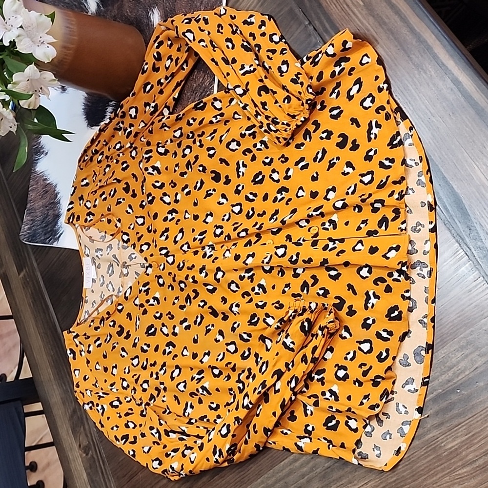 VIXBE Animal Print Blouse